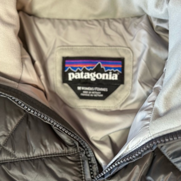 Patagonia size women’s medium - Picture 3 of 3